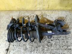 Стойка амортизатора на Toyota Voxy ZRR70G 3ZR-FAE, Переднее расположение