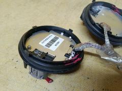 Блок розжига ксенона на Toyota Noah ZRR70G 85967-22080