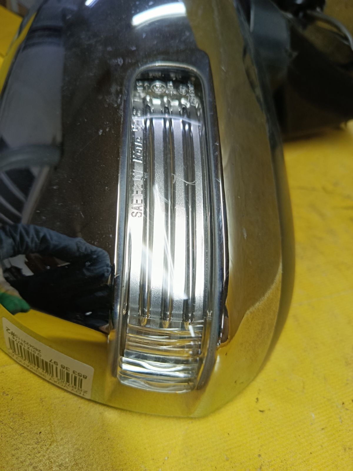 Зеркало двери боковой на Toyota Voxy ZRR70G Фото 6