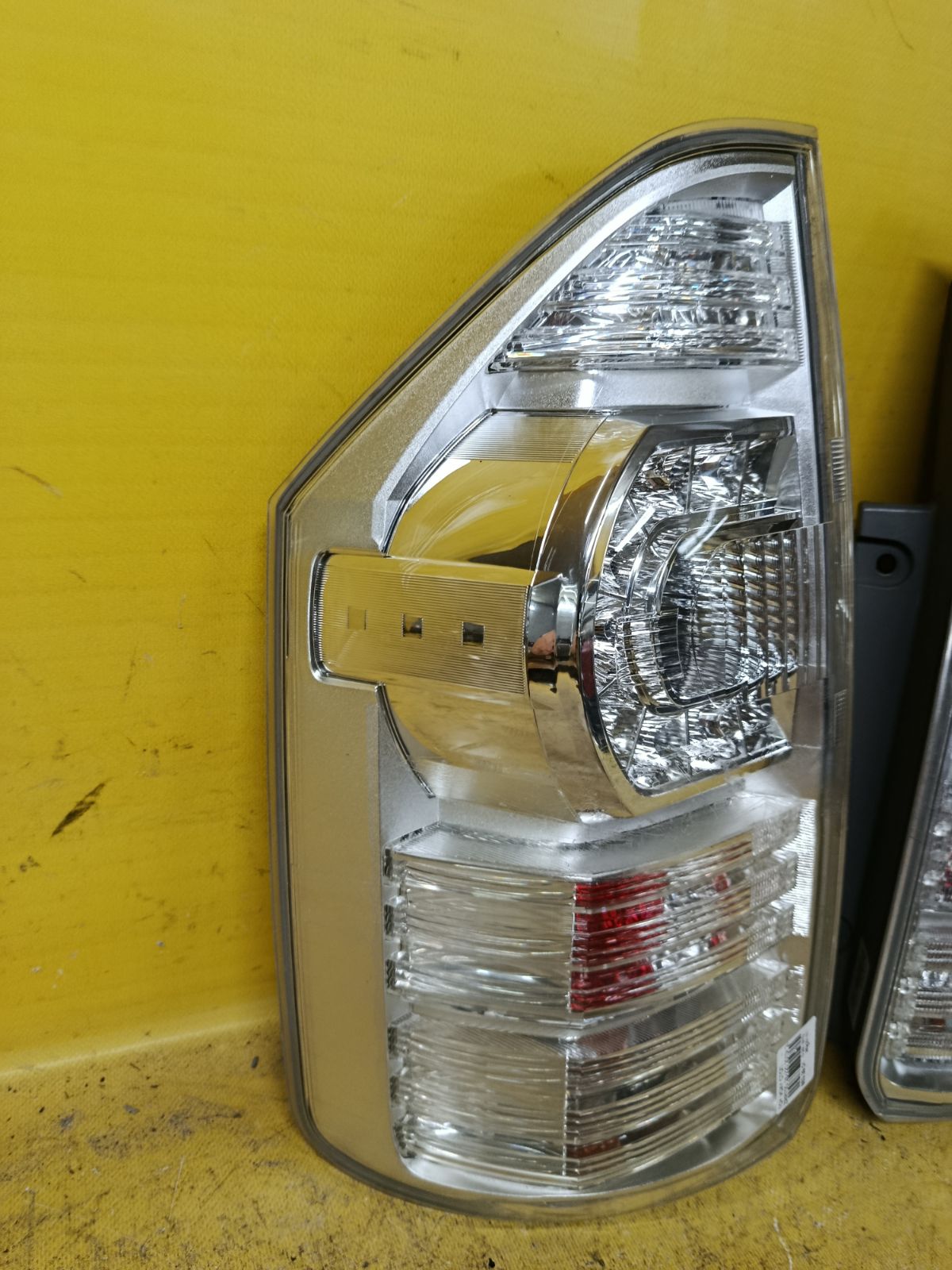 Стоп 28-220 28-220, на Toyota Voxy ZRR70G Фото 2