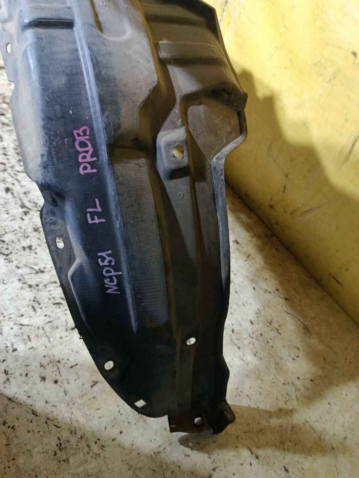 Подкрылок 53876-52070, 53876-52080, SE-TY17-016-L, ST-TYS1-016L-2, ST-TYS1-016L-A2, TG-TYS1-016L-2 на Toyota Probox NCP51V 1NZ-FE Фото 3