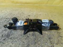 Домкрат на Mazda Demio DE3FS