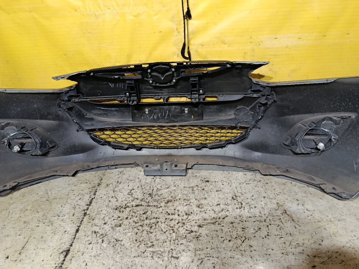 Бампер DR61-500312, 038D65150031C8N, 25301967, 2741570, 3421901, 5605050, 931104, D65150031B8H, D65150031BAA, D65150031C8N, D65150031CAA, D65150031CBB, MZ04105BA, MZ04105BAV, MZ04105BB, MZ51100000000, STMZ520000 на Mazda Demio DE3FS Фото 5