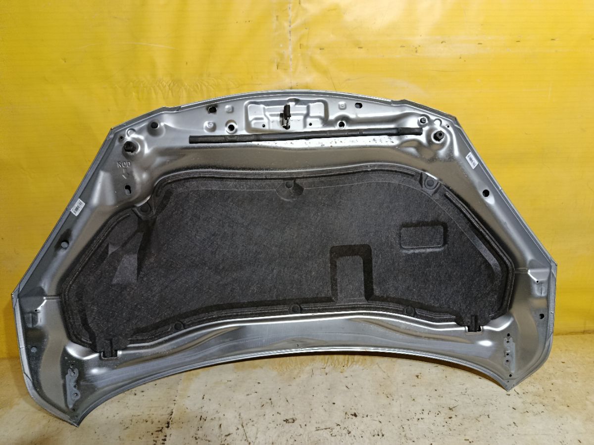 Капот 05031967, 12302101, 160108, 2741660, 3421280A1, 453303, 453303J, 5605000, 6803003421280P, 8120189, 931800, 99C30, D6Y1-52-31X, FP 4420 280, GD99C30, L04472, MV D6Y15231X, MVD6Y15231X, MZ0201A, MZ20052A, MZ20052AJ, MZ20052AQ, MZ20052AV, MZ3093100, MZ3093130, MZ51101500000, MZX0207330, PMZ20052A, STMZ520150, YRJ10M208001 на Mazda Demio DE3FS Фото 6