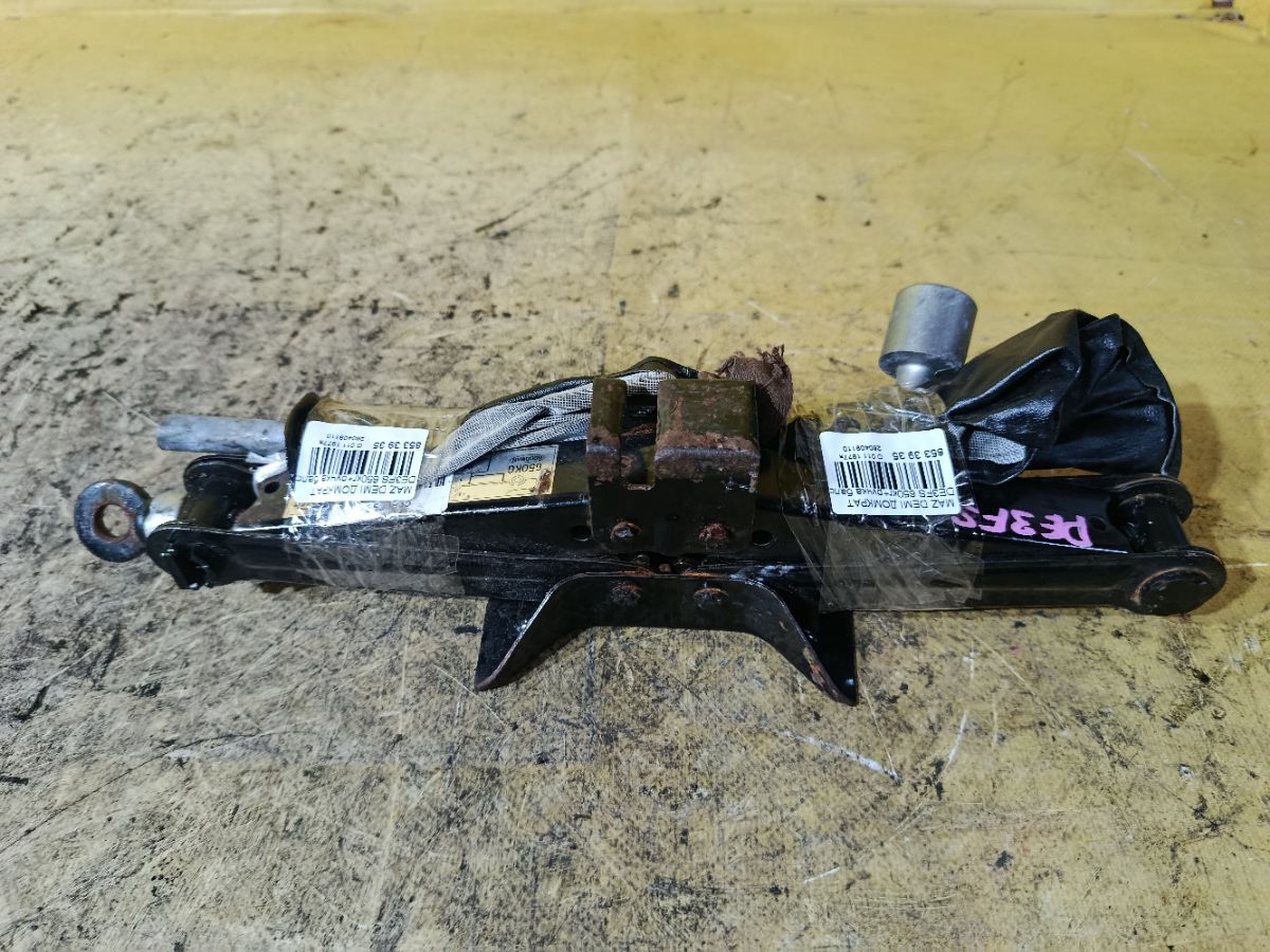 Домкрат на Mazda Demio DE3FS Фото 1