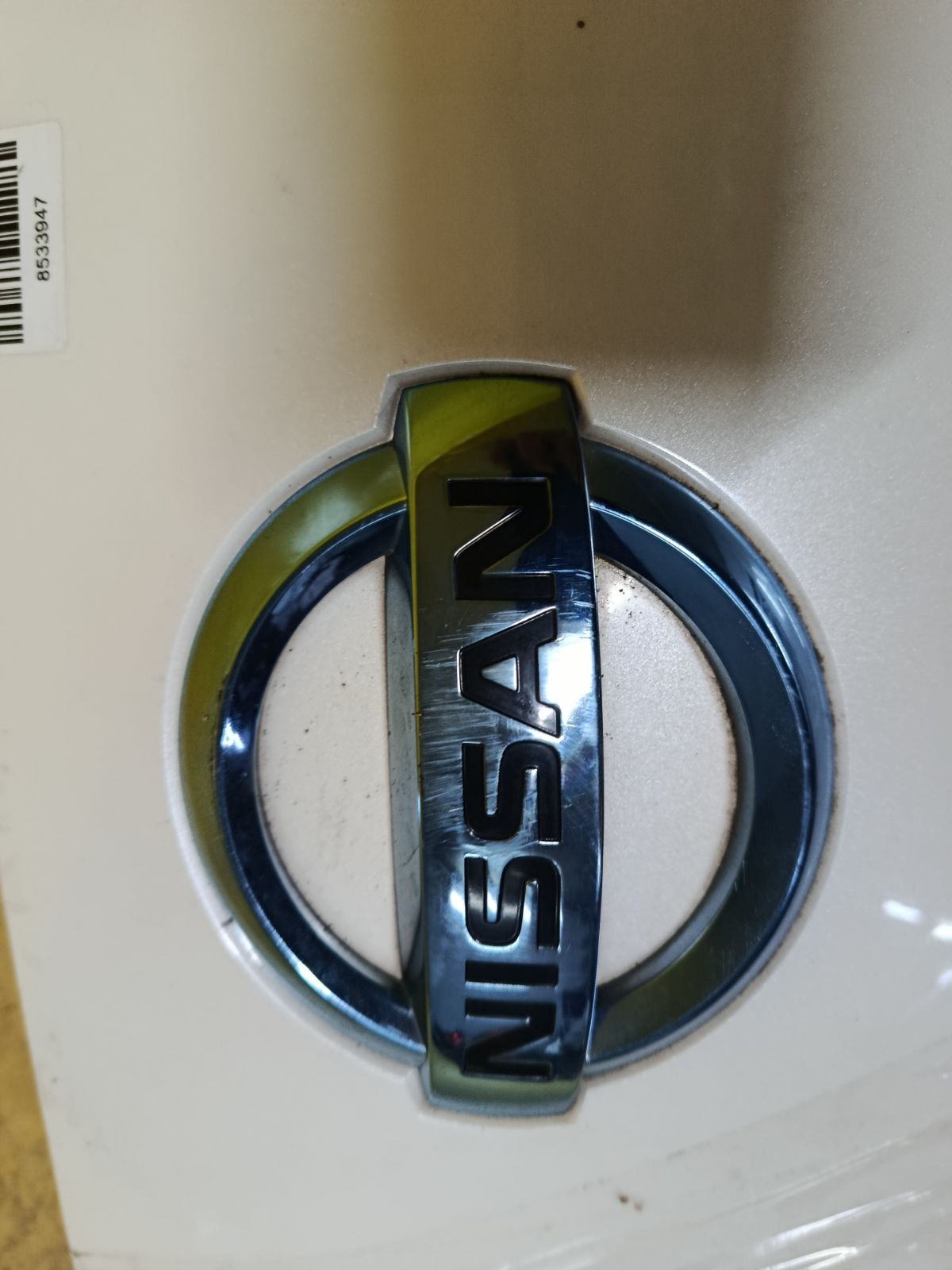 Лючок на Nissan Leaf AZE0 Фото 2