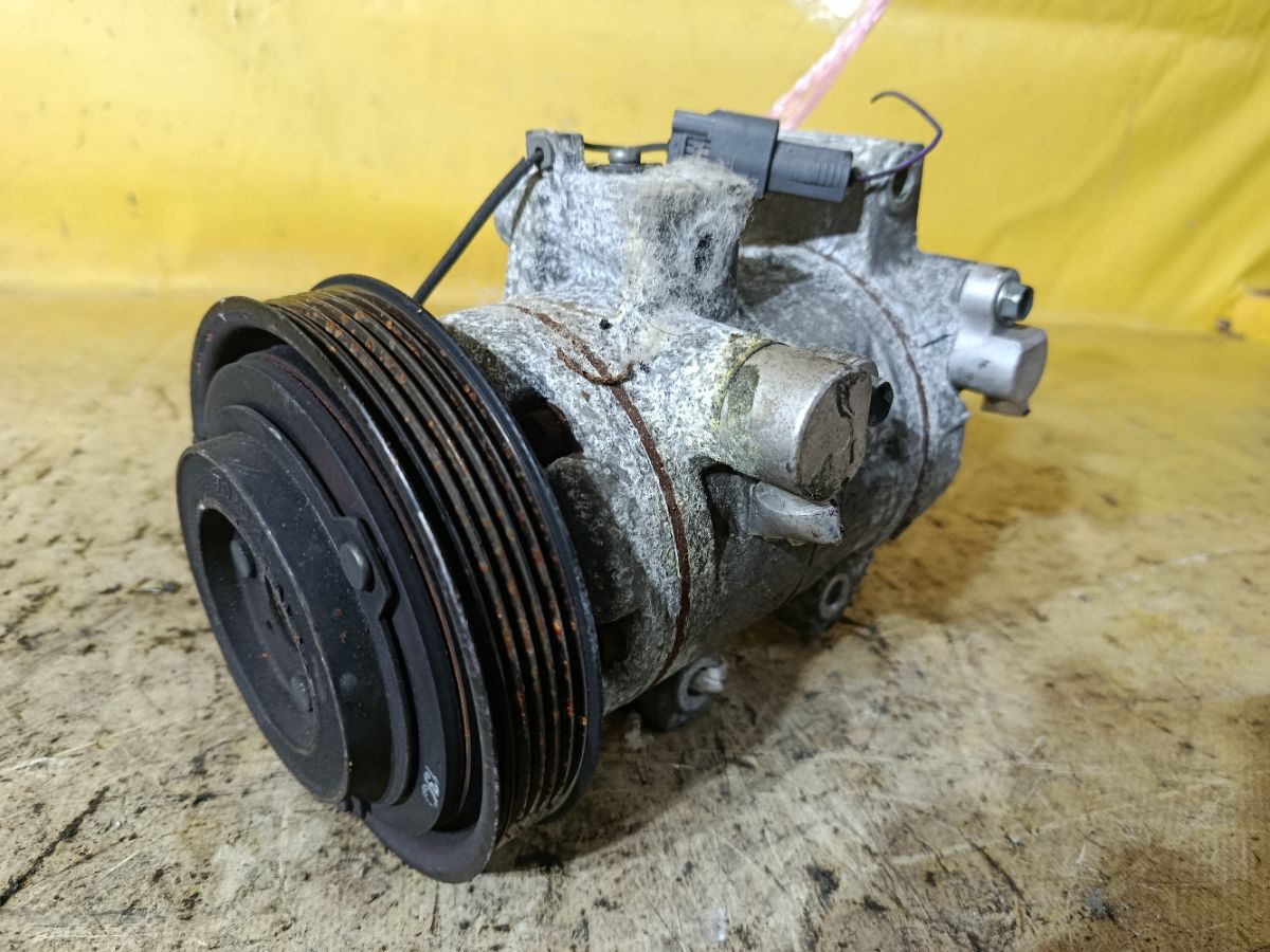 Компрессор кондиционера Z0010923A на Mazda Atenza Wagon GHEFW LF-VD Фото 2