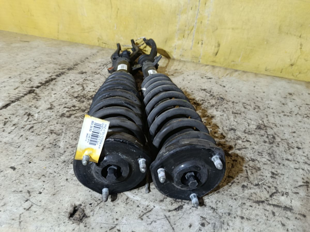 Стойка амортизатора на Mazda Atenza Wagon GHEFW LF-VD Фото 2