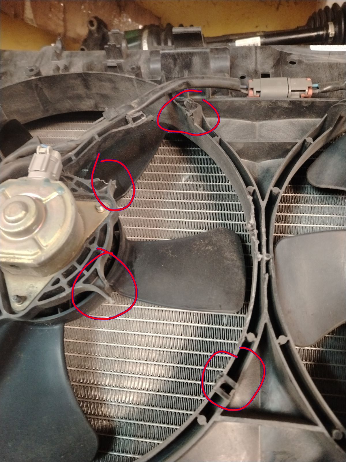 Радиатор ДВС на Mazda Mpv LW3W L3 Фото 4