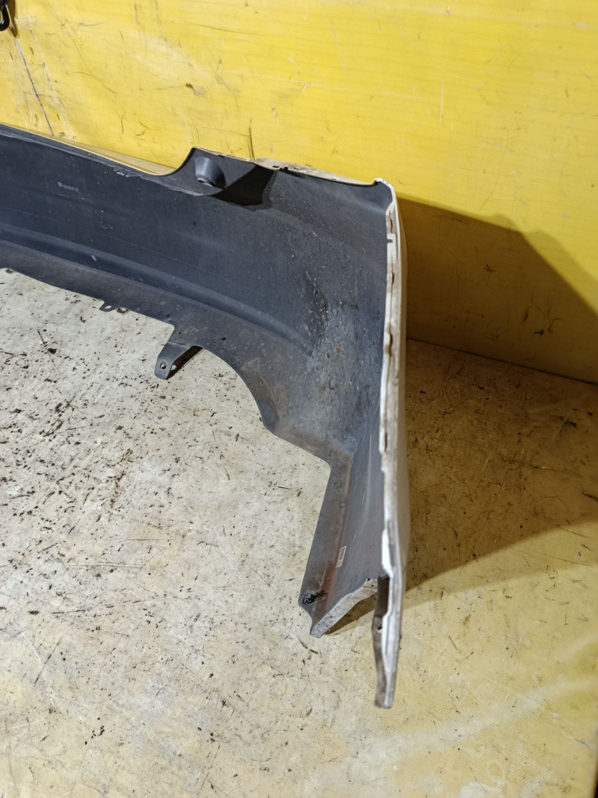 Бампер на Toyota Prius ZVW30 Фото 11