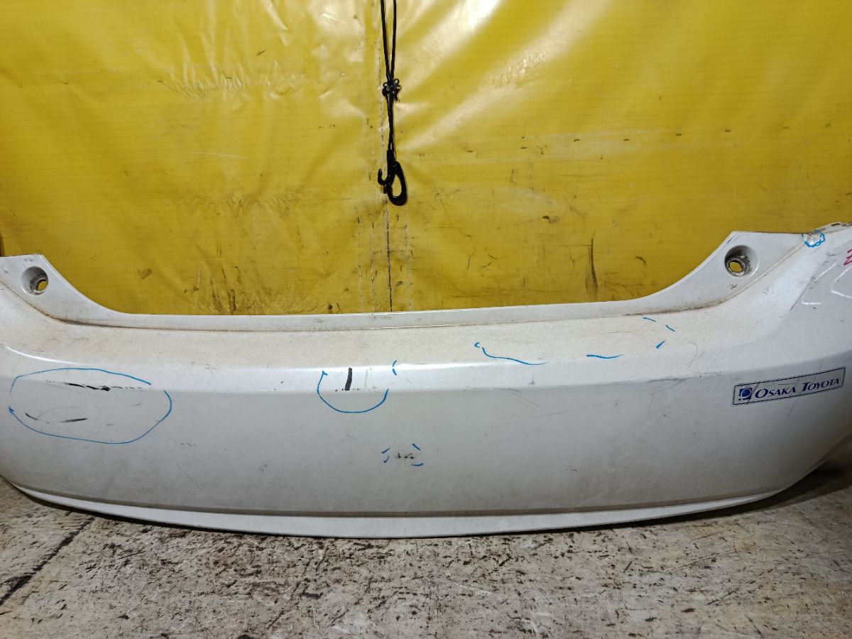 Бампер на Toyota Prius ZVW30 Фото 5