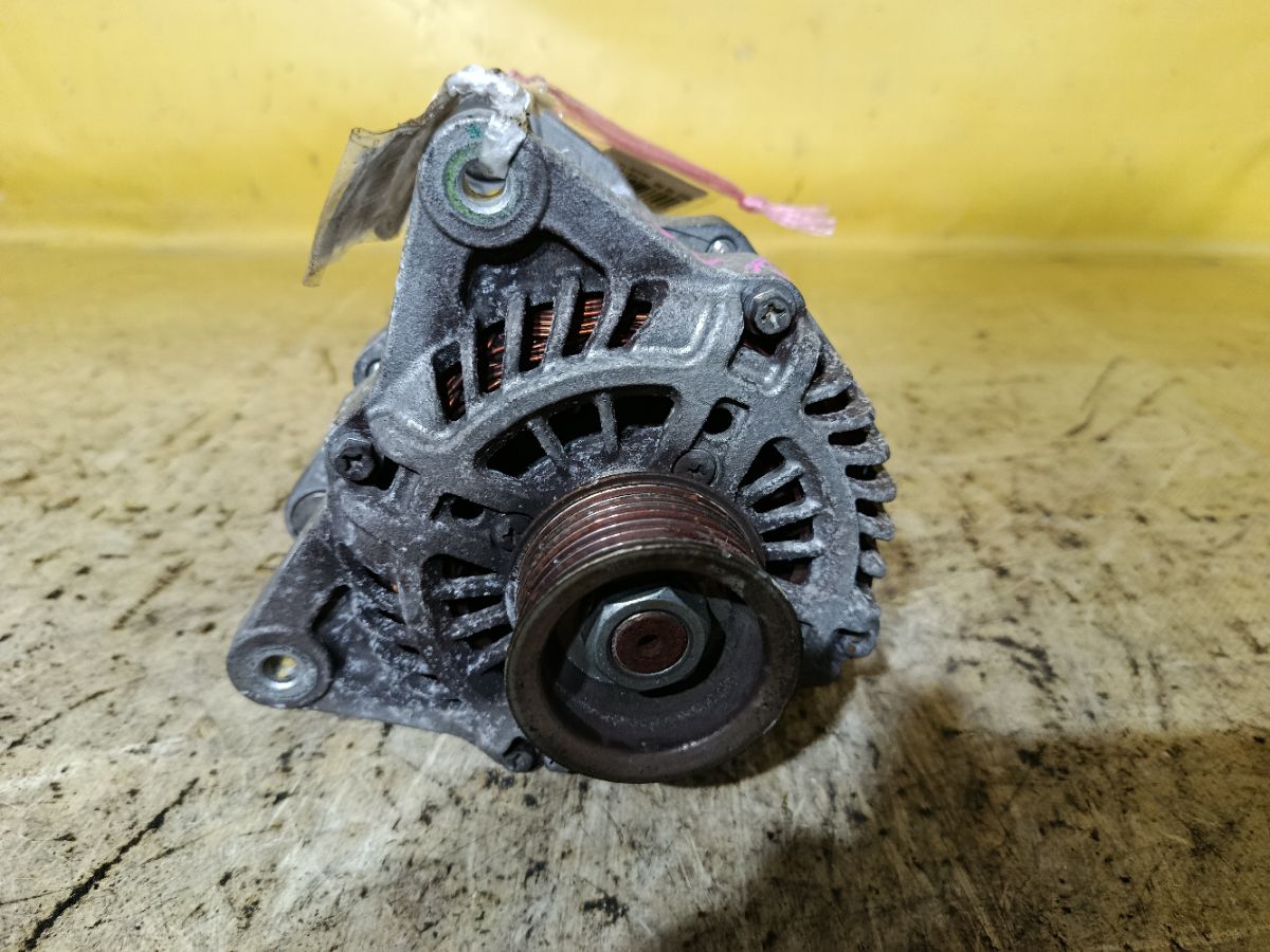 Генератор 23100-ED01A на Nissan Cube Z12 HR15DE Фото 1