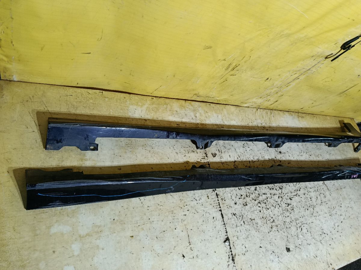 Порог кузова пластиковый ( обвес ) на Honda Freed GB3 Фото 2