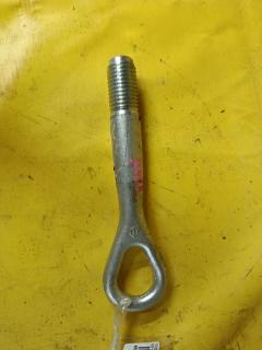 Крюк буксировочный на Nissan Juke YF15 51112-1KA0A  51112-AC700  51112-AC70A