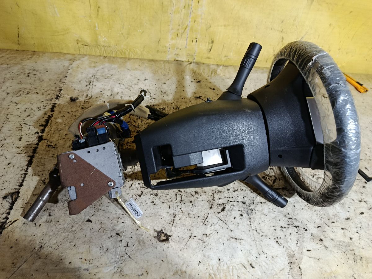 Рулевая колонка на Nissan Note E12 Фото 1