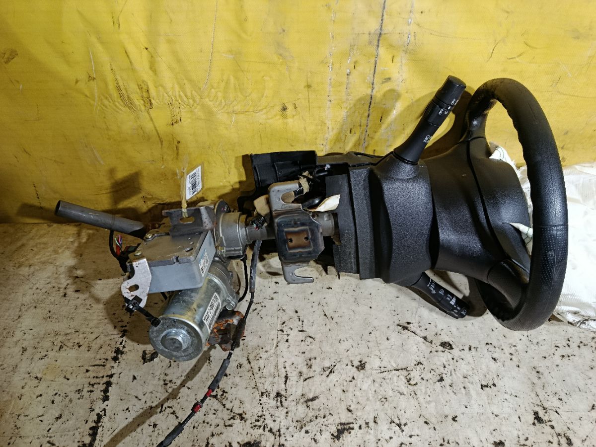 Рулевая колонка на Nissan Juke YF15 Фото 1