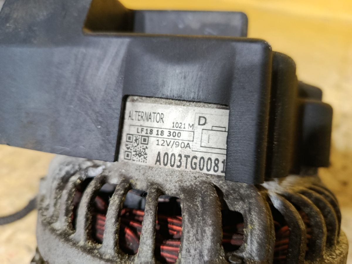 Генератор LF1818300 на Mazda Atenza GY3W L3-VE Фото 3