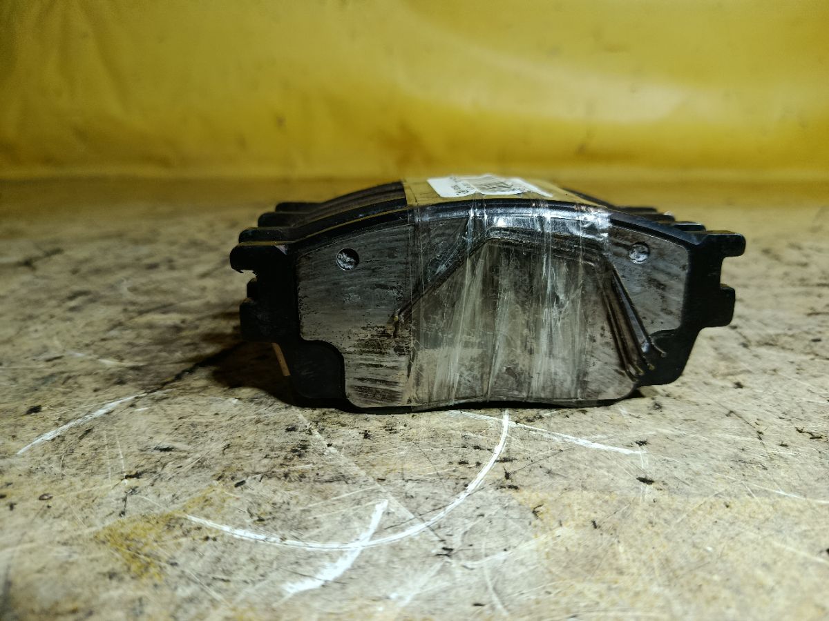 Тормозные колодки на Mazda Atenza GY3W L3-VE Фото 2