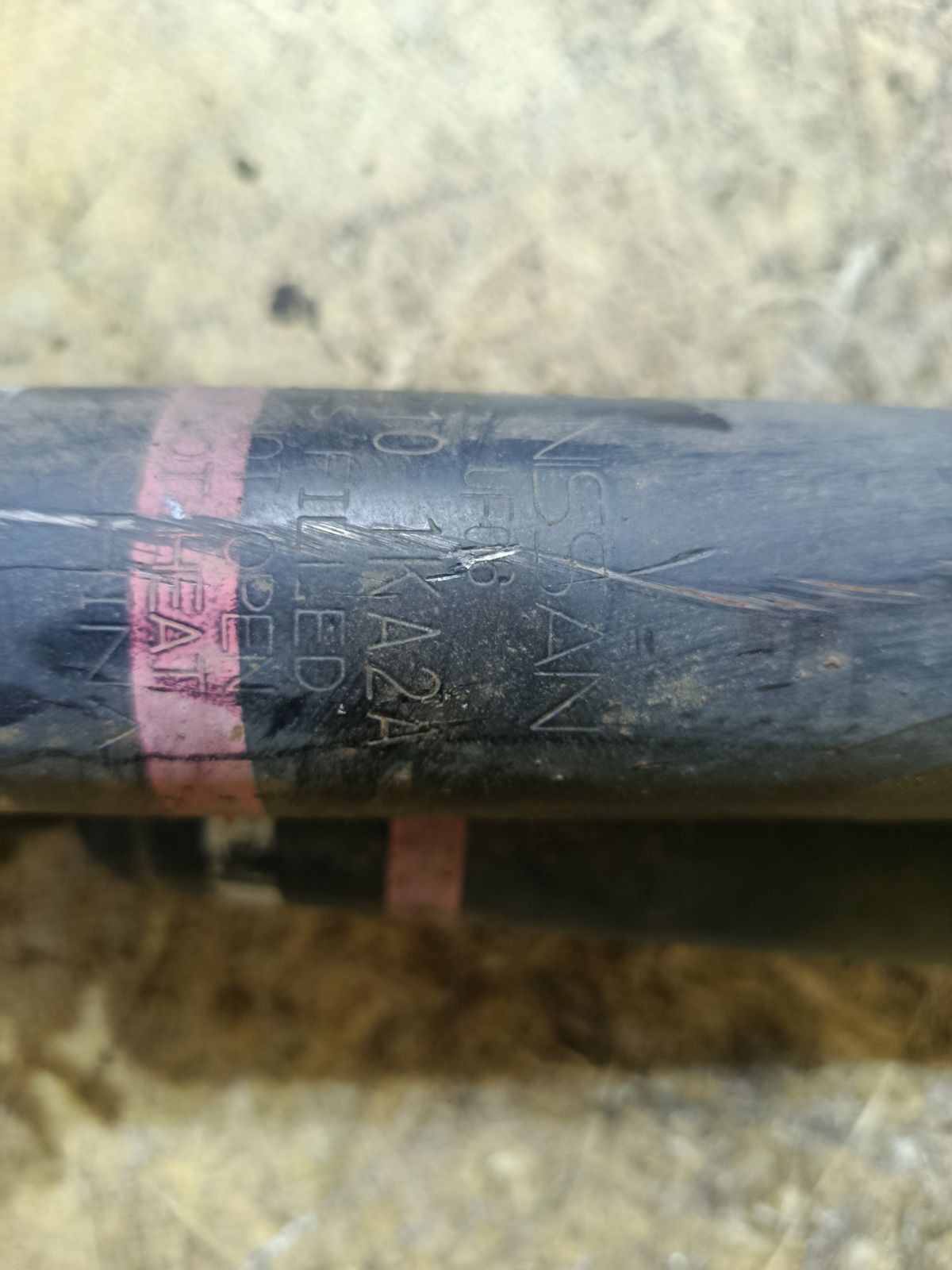 Амортизатор 56210-1KA2A на Nissan Juke YF15 Фото 2