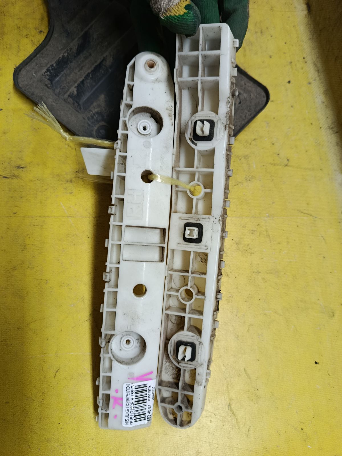 Подкрылок 78817-1KA0A, 78816-1KA0A, 85228-1KA0A, 85229-1KA0A на Nissan Juke YF15 HR15DE Фото 2