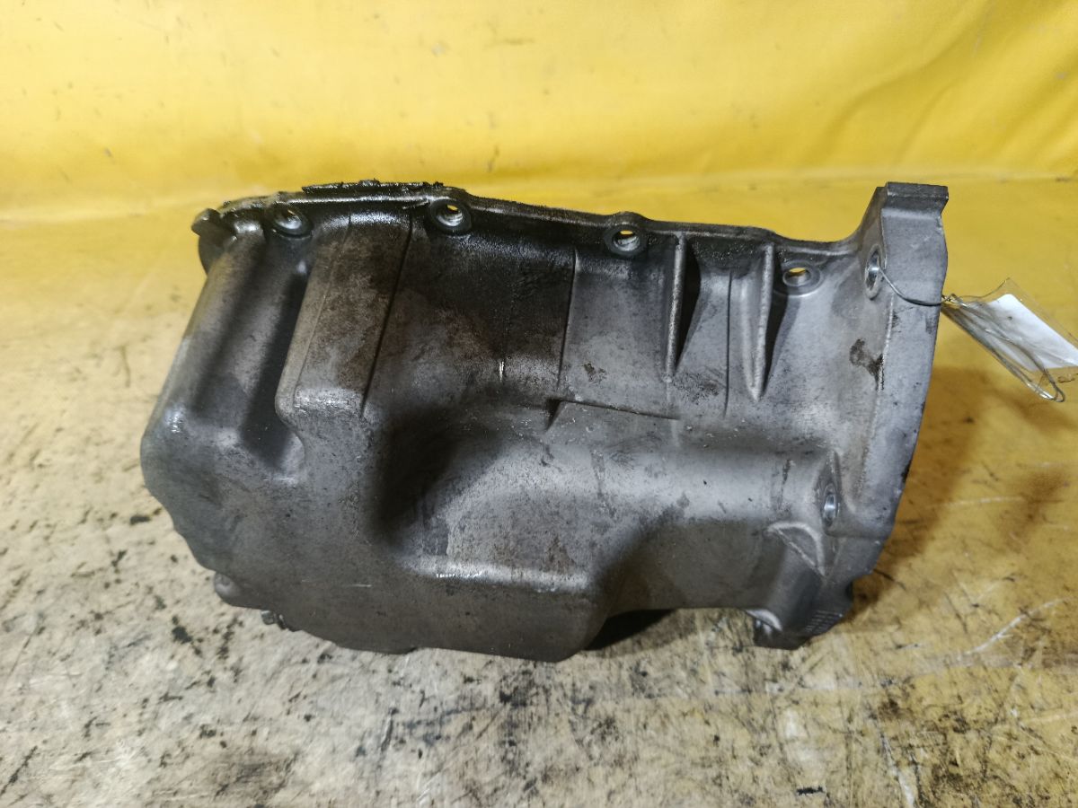 Поддон на Daihatsu Move LA100S KF-VE Фото 3