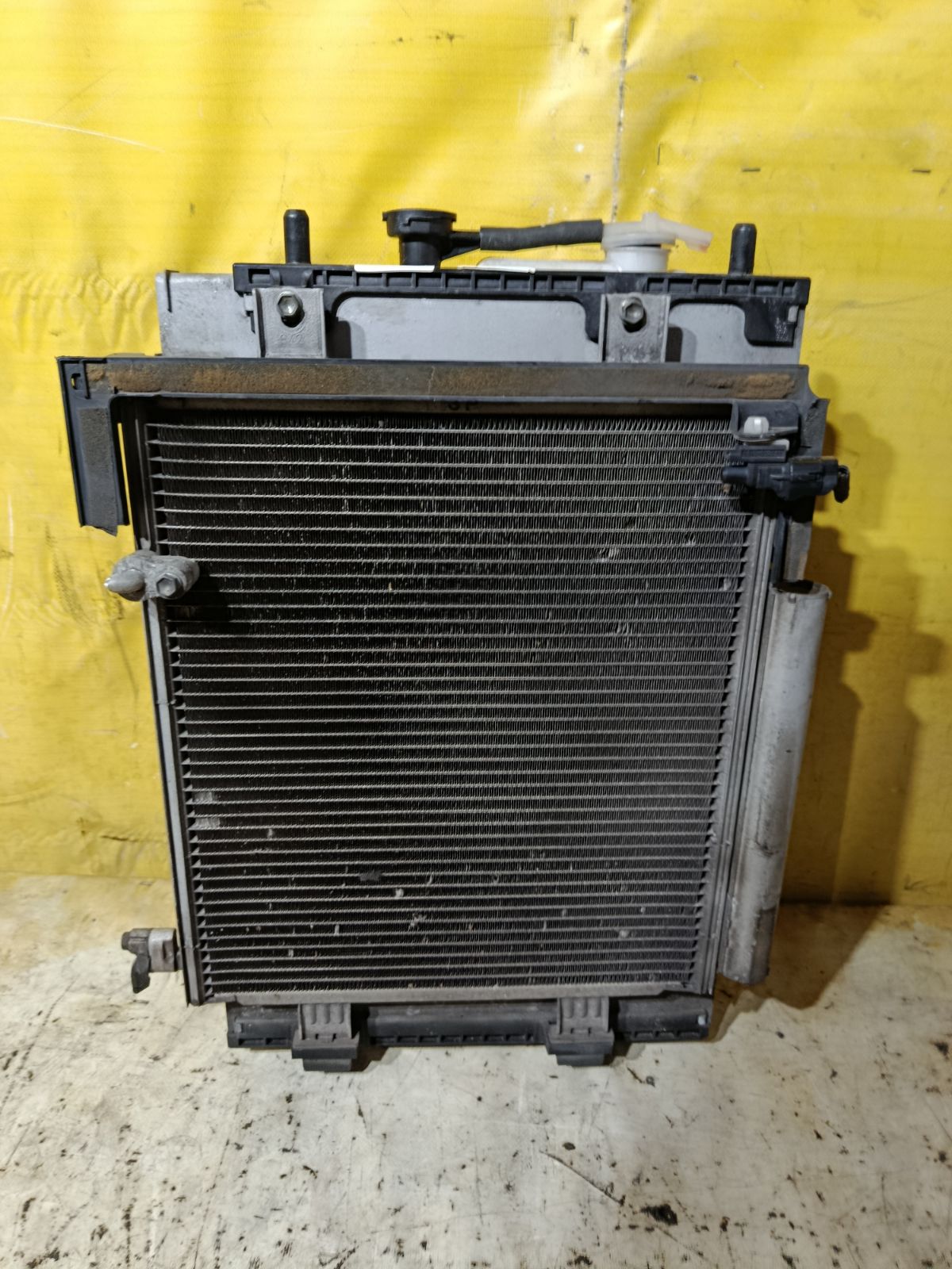 Радиатор ДВС на Daihatsu Move LA100S KF-VE Фото 1