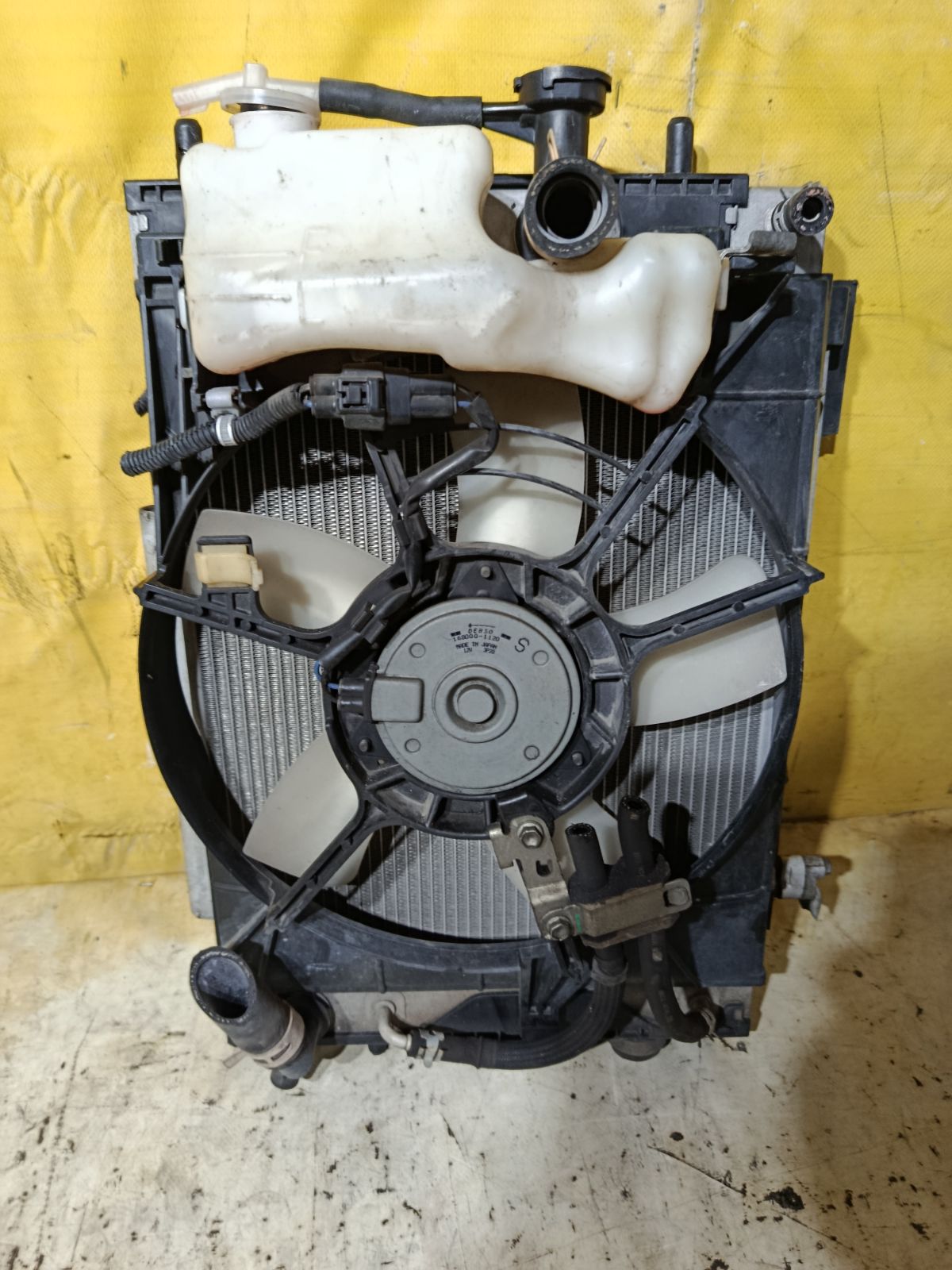 Радиатор ДВС на Daihatsu Move LA100S KF-VE Фото 2