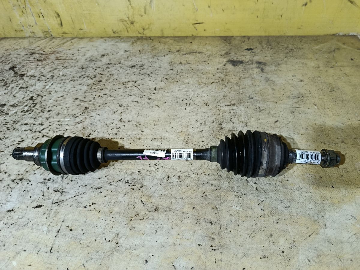 Привод на Daihatsu Move LA100S KF-VE Фото 1