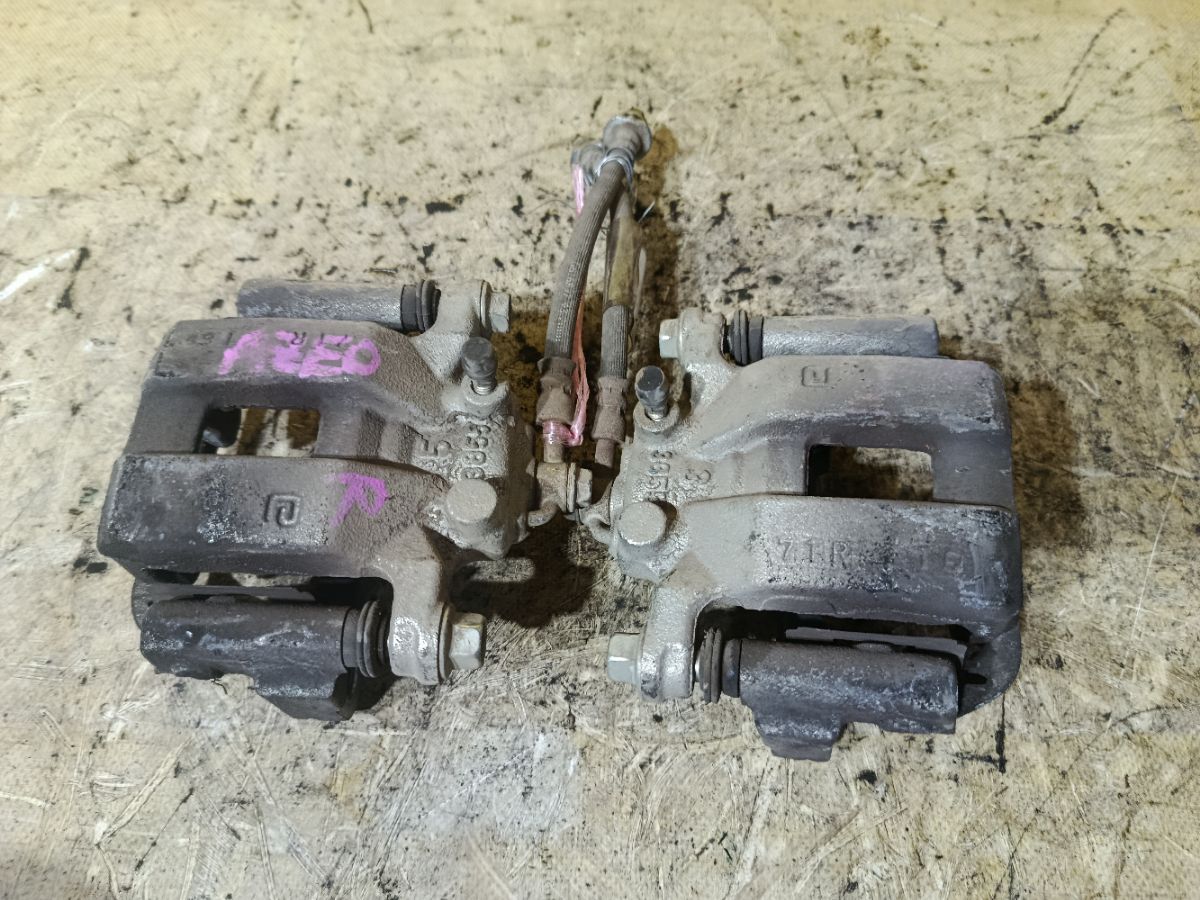 Суппорт на Nissan Leaf AZE0 EM57 Фото 2