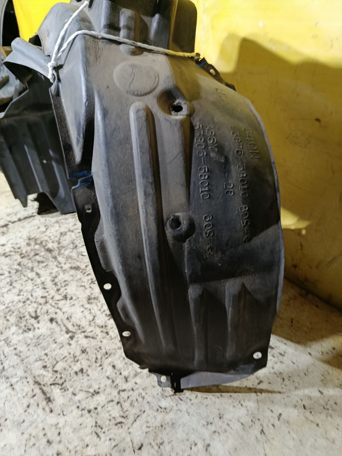 Подкрылок 53846-58020, 53845-58020, 53876-58010, 53875-58010 на Toyota Alphard MNH15W 1MZ-FE Фото 8