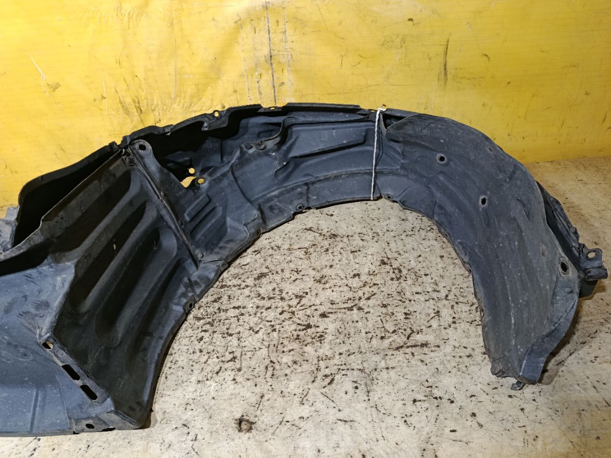 Подкрылок 53846-58020, 53845-58020, 53876-58010, 53875-58010 на Toyota Alphard MNH15W 1MZ-FE Фото 9