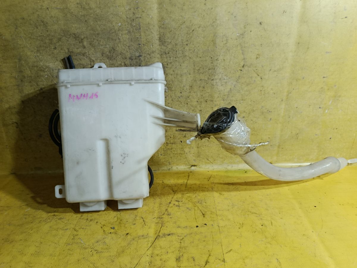 Бачок омывателя 85315-58010 на Toyota Alphard MNH15W Фото 4