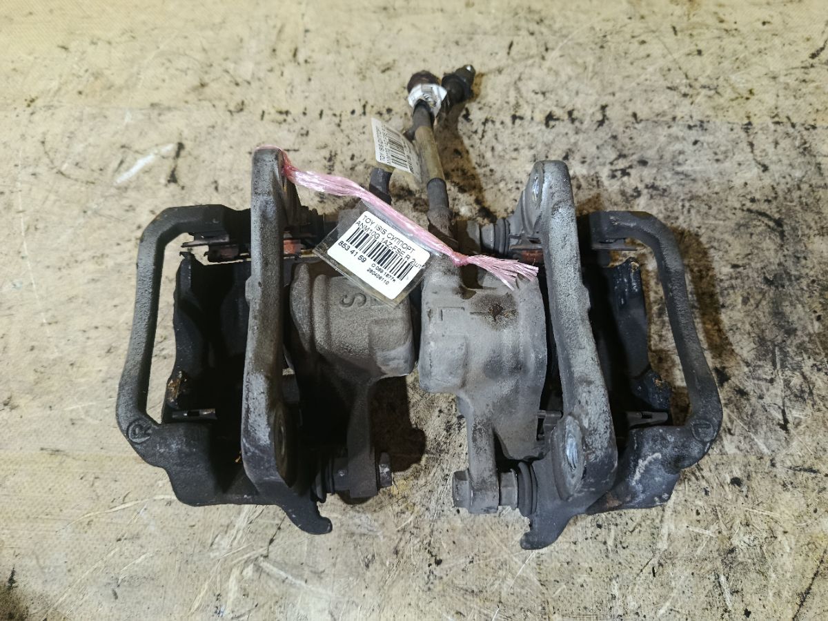 Суппорт на Toyota Isis ANM10G 1AZ-FSE Фото 4