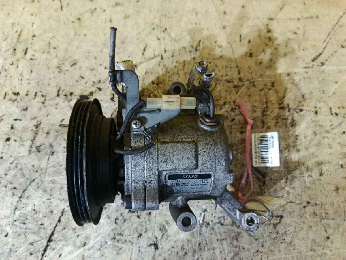 Компрессор кондиционера 447280-3231 на Daihatsu Move LA110S KF-VE Фото 3