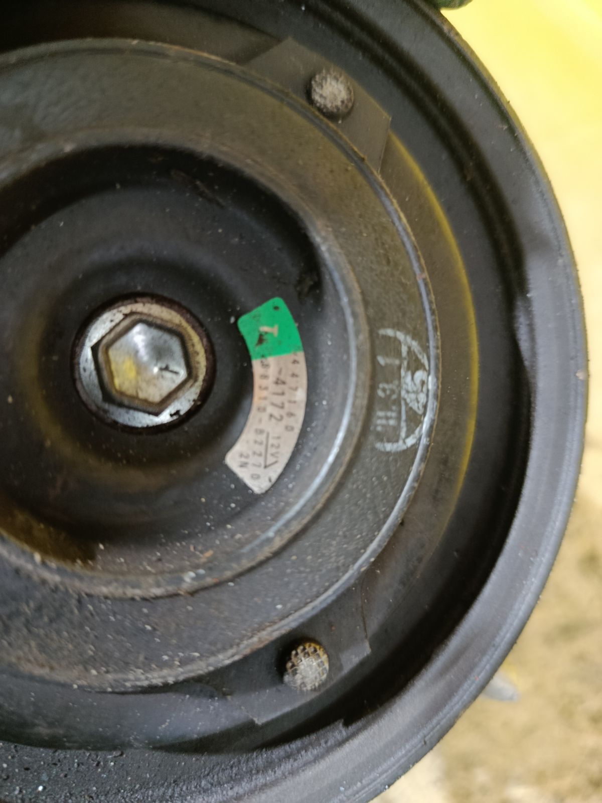 Компрессор кондиционера 447280-3231 на Daihatsu Move LA110S KF-VE Фото 6