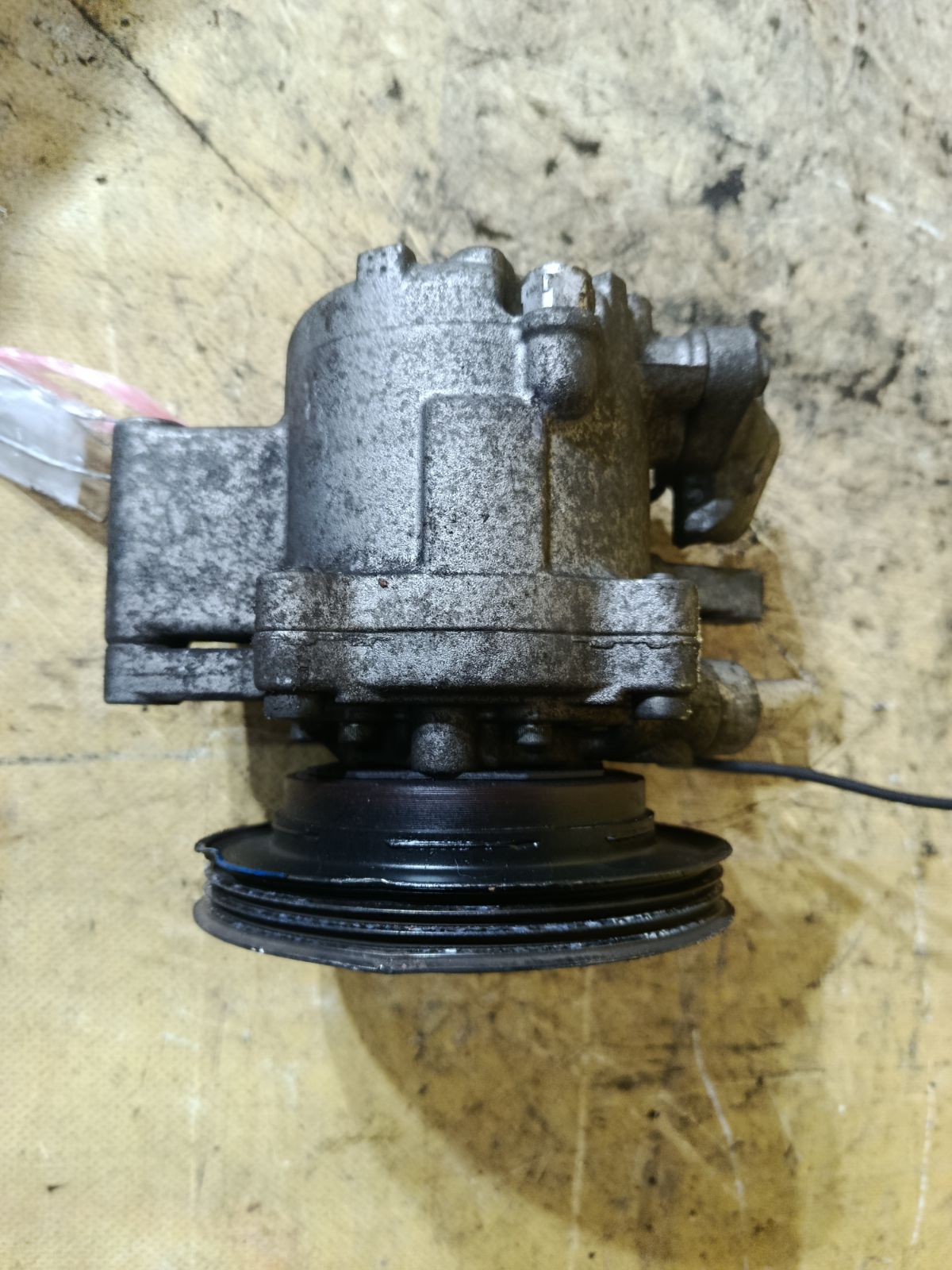 Компрессор кондиционера 447260-5863 на Daihatsu Sonica L405S KF-DET Фото 3