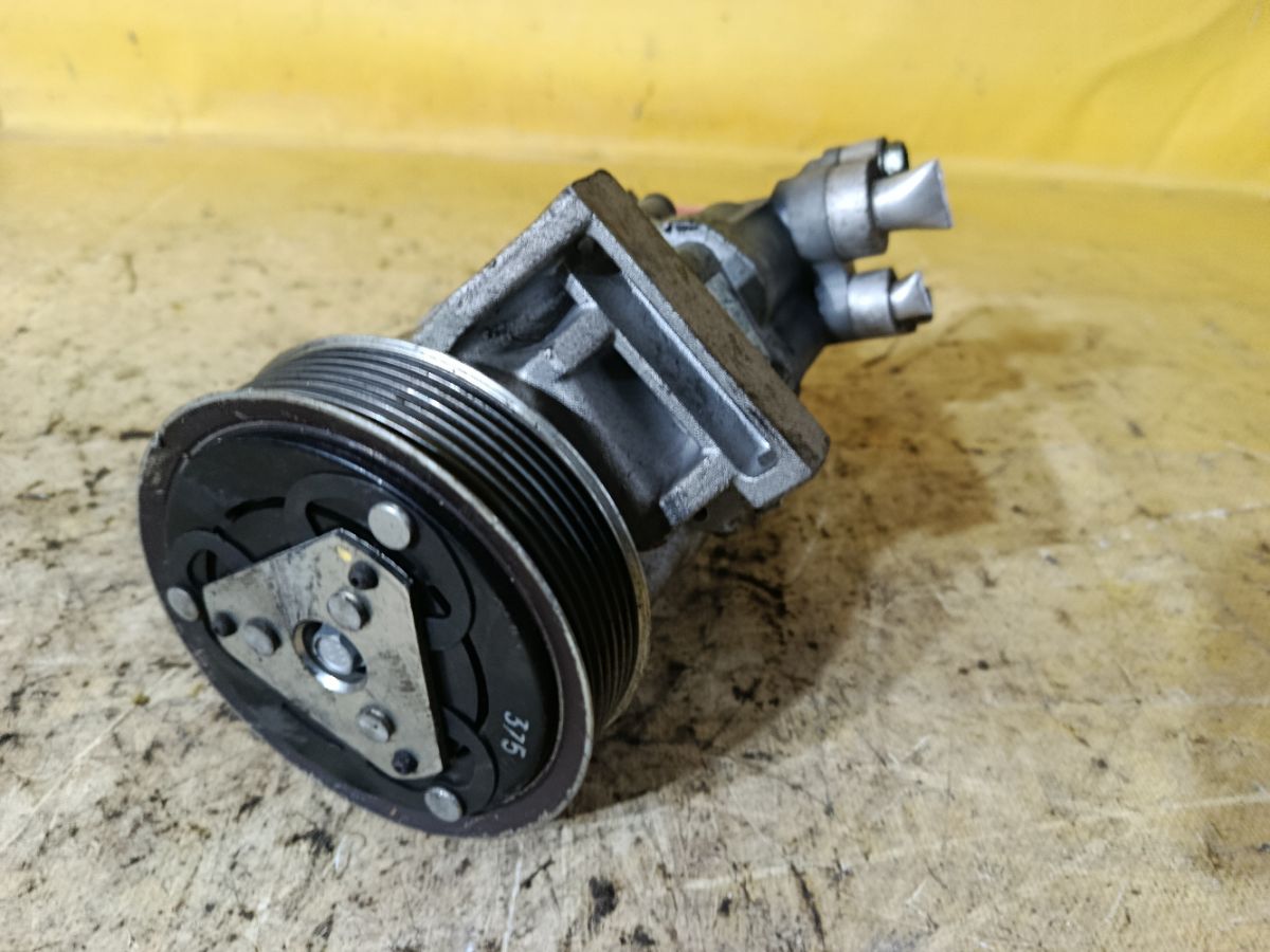 Компрессор кондиционера 92600-ED00A на Nissan Tiida C11 HR15DE Фото 5