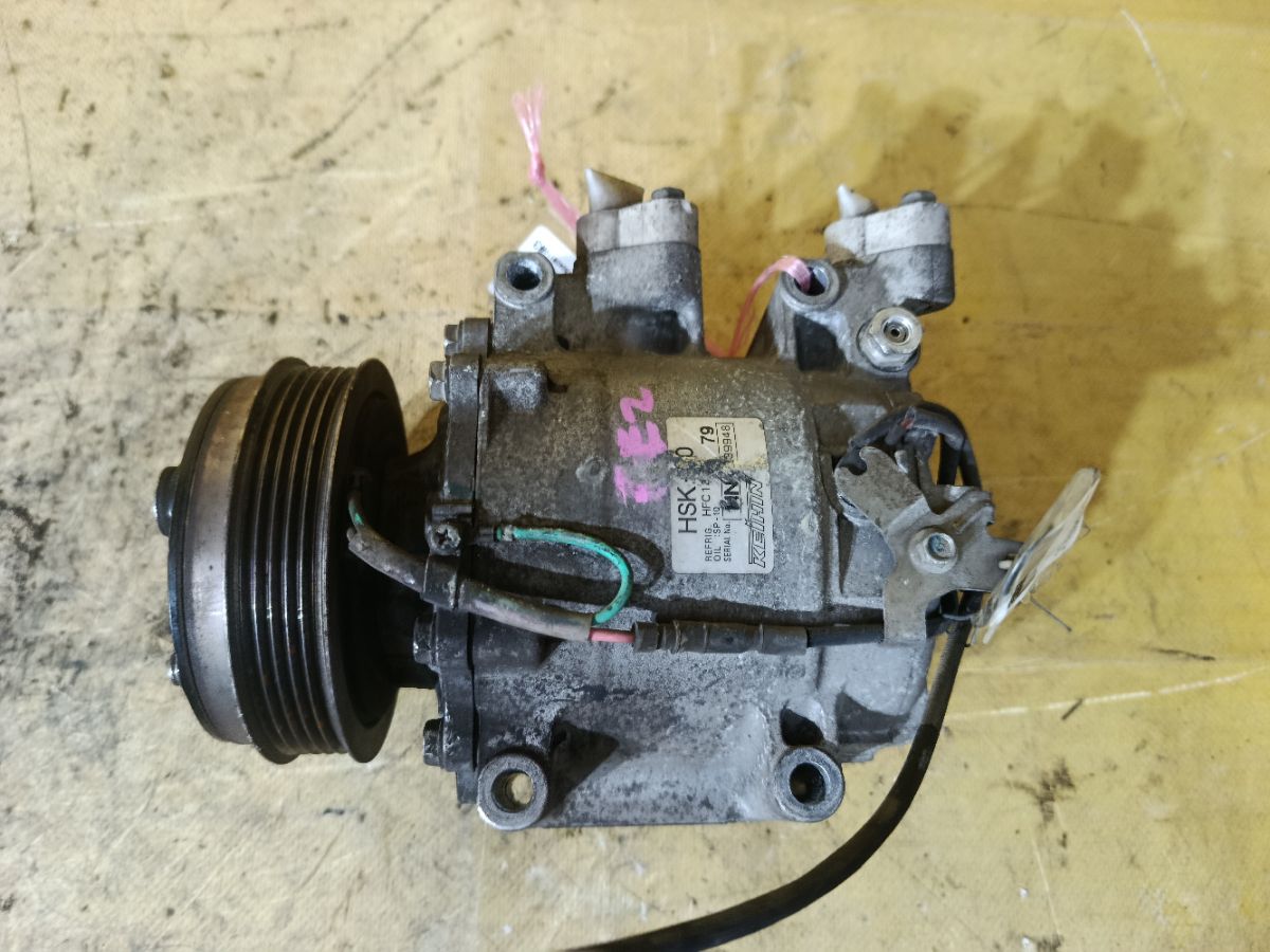 Компрессор кондиционера на Honda Insight ZE2 LDA Фото 3