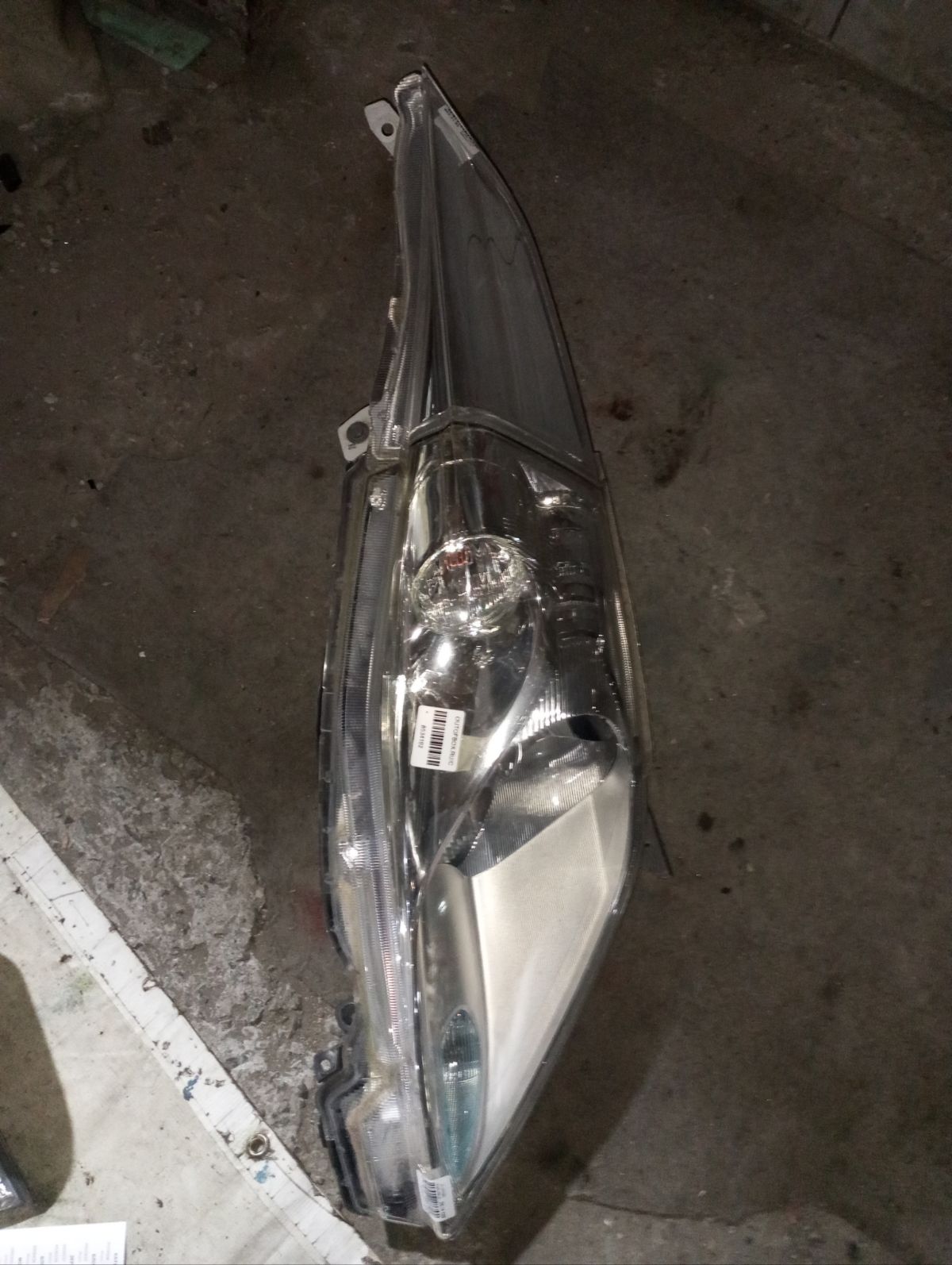 Фара 1865 1865, на Nissan Leaf AZE0 Фото 13