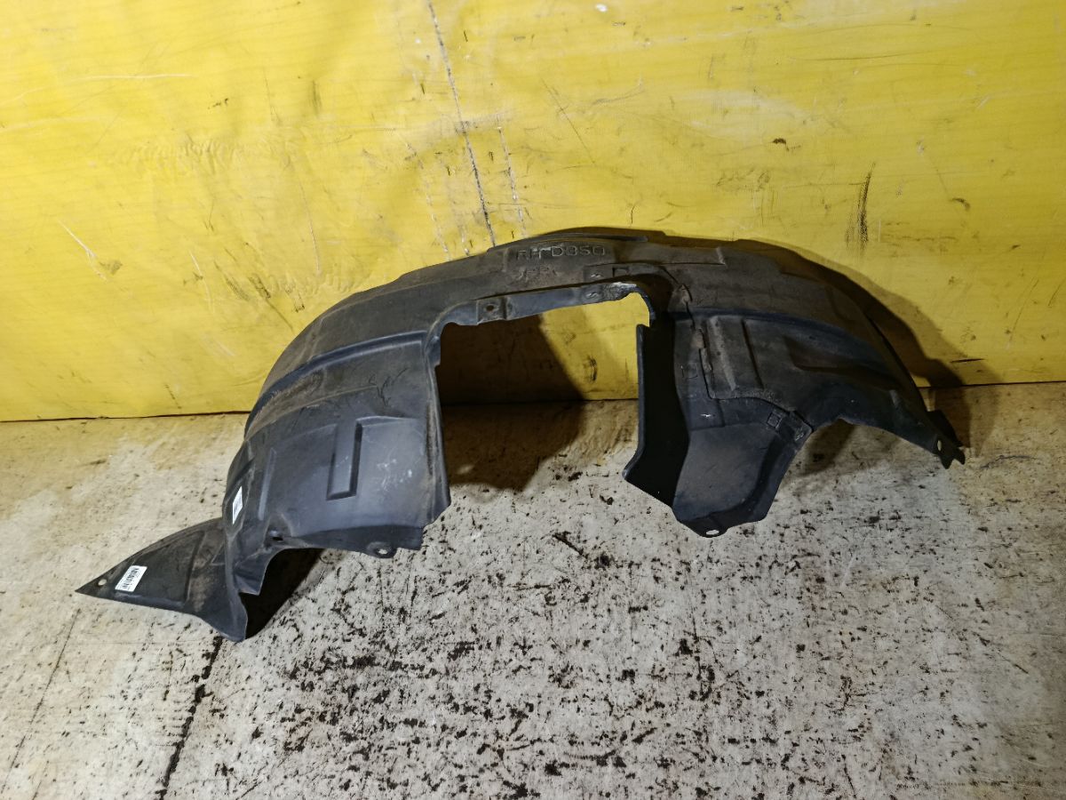 Подкрылок D3505613YJ, D3505613YK, D3505613YL, D3505613YM на Mazda Verisa DC5W ZY-VE Фото 2