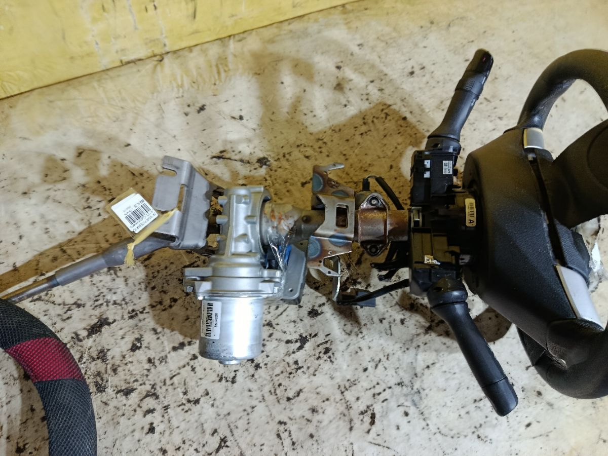 Рулевая колонка на Daihatsu Move LA110S Фото 4