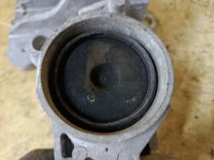 Подушка двигателя на Nissan X-Trail NT31 MR20DE Фото 4