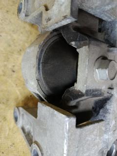 Подушка двигателя на Nissan X-Trail NT31 MR20DE Фото 5