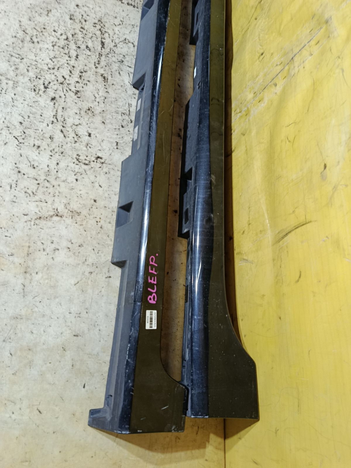 Порог кузова пластиковый ( обвес ) на Mazda Axela BLEFP Фото 4