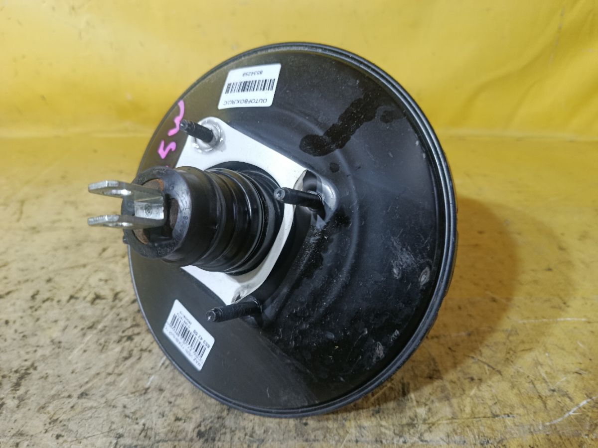 Главный тормозной цилиндр на Mazda Verisa DC5W ZY-VE Фото 2