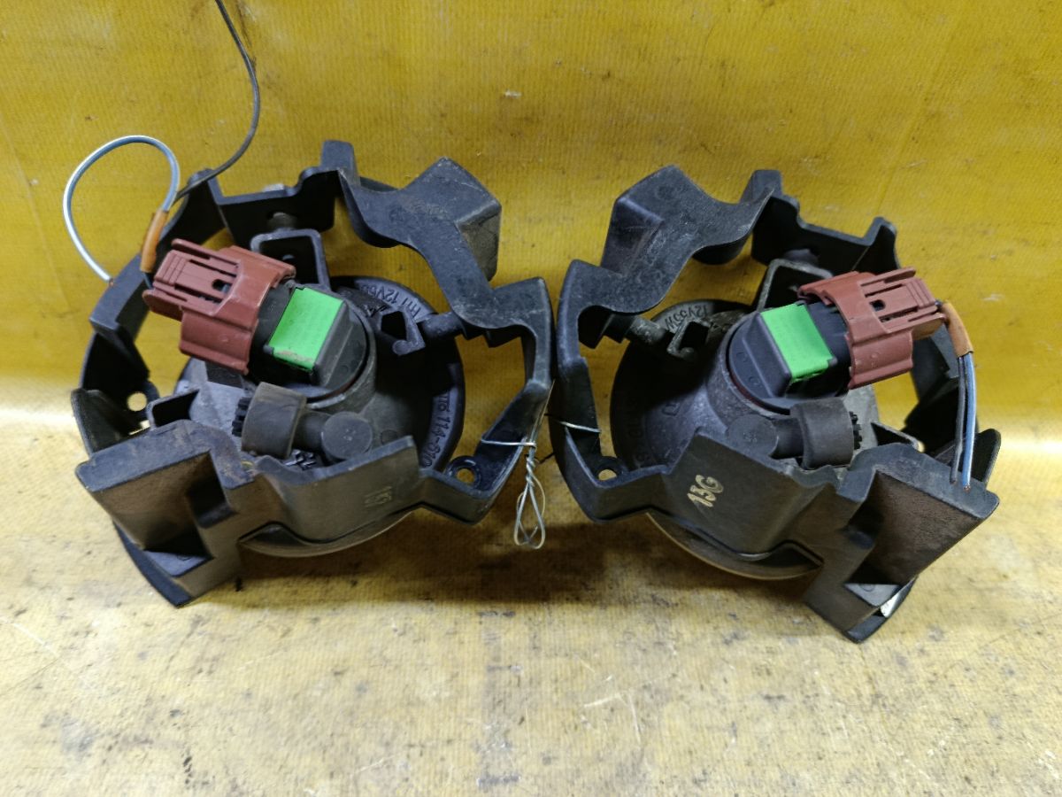 Туманка бамперная 114-61009 114-61009, на Mazda Verisa DC5W Фото 4