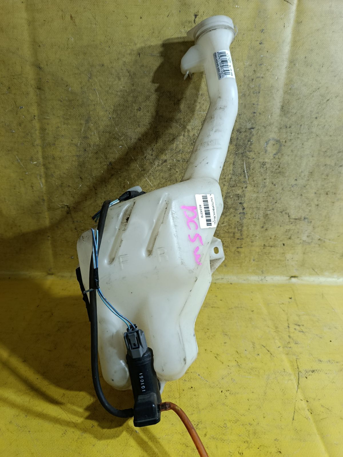 Бачок омывателя D35067481B на Mazda Verisa DC5W Фото 2