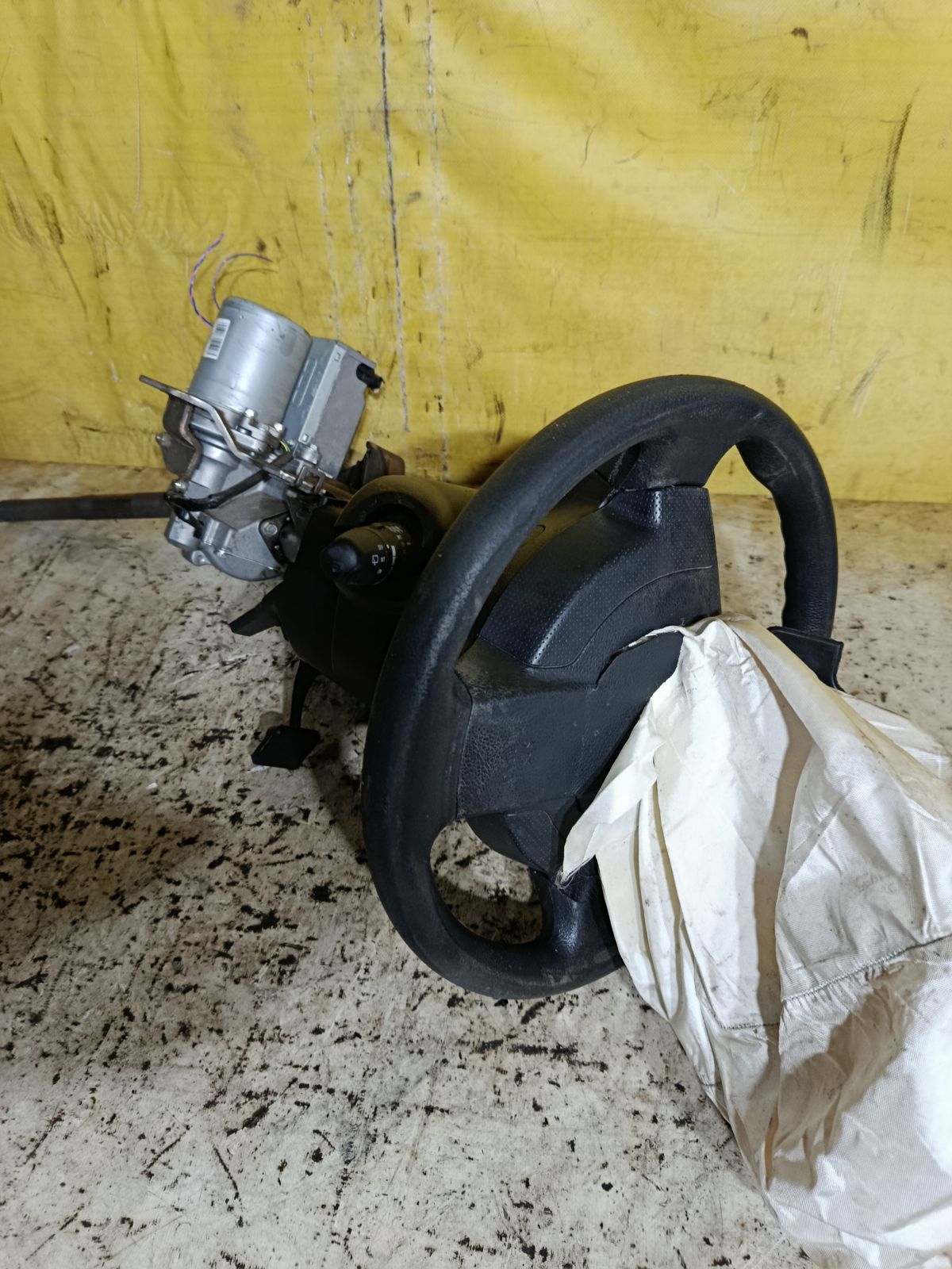 Рулевая колонка на Nissan Serena C25 Фото 5