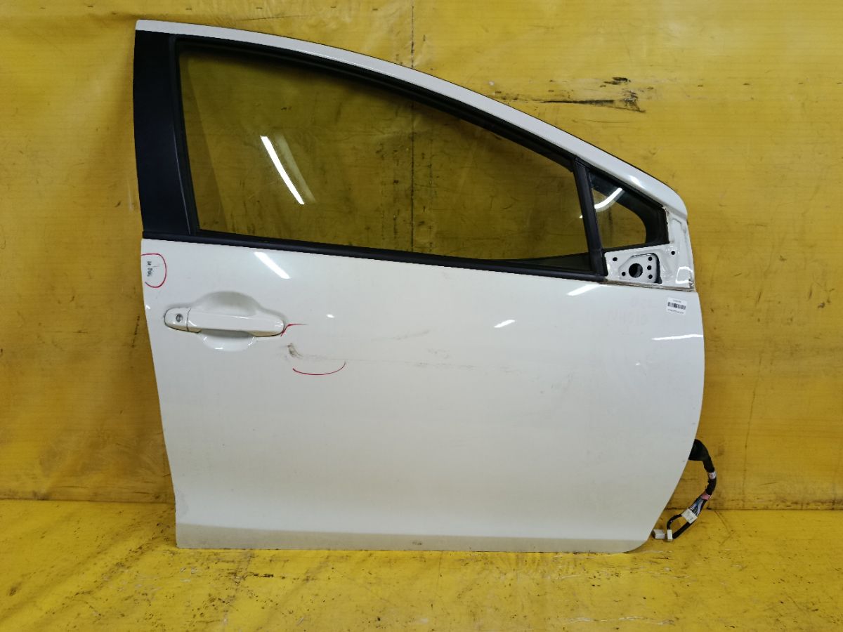 Дверь боковая на Toyota Aqua NHP10 Фото 3