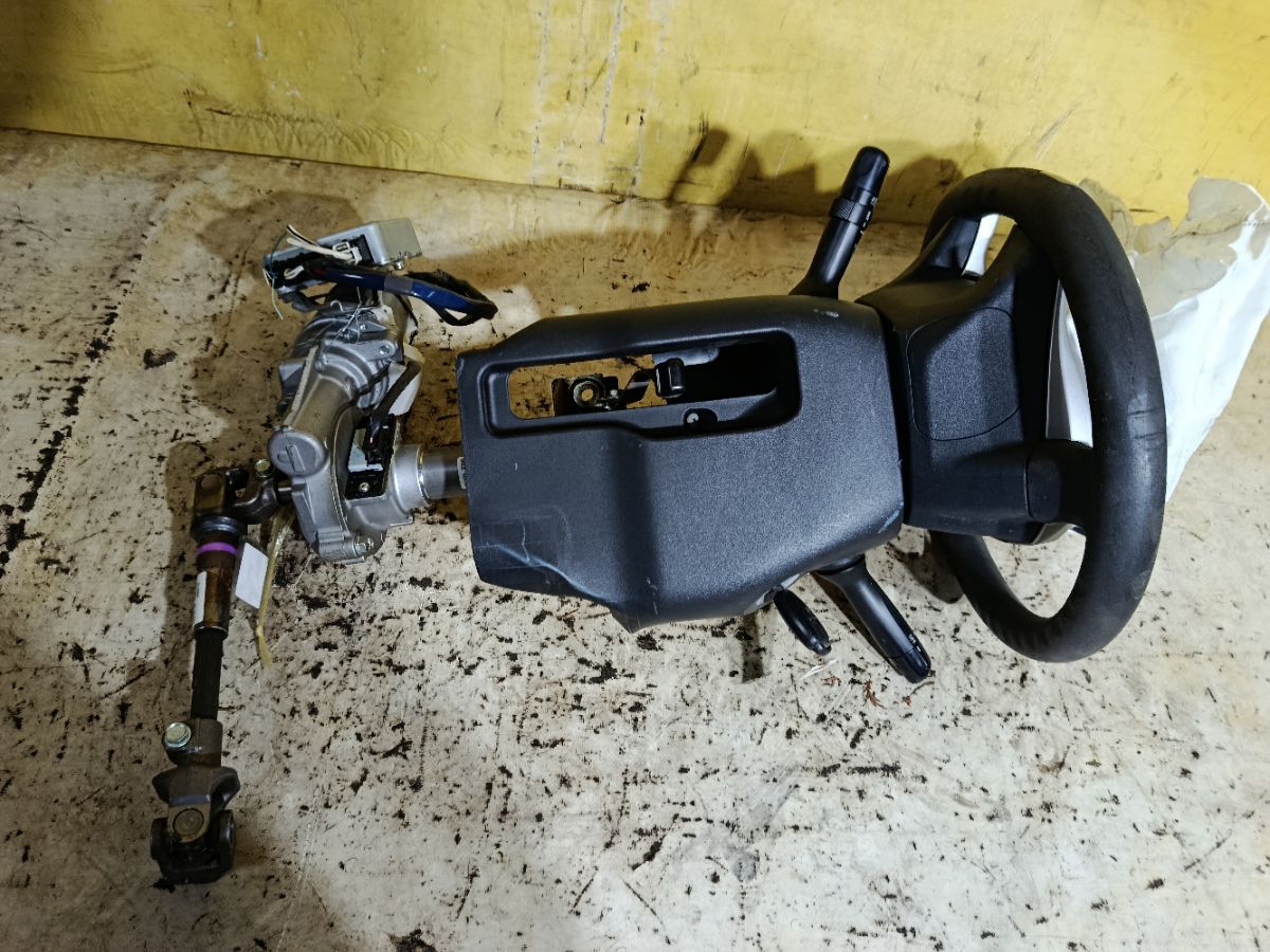 Рулевая колонка на Toyota Aqua NHP10 Фото 5